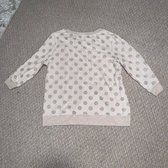 Long sleeve size large studio works - Picture 3 of 3